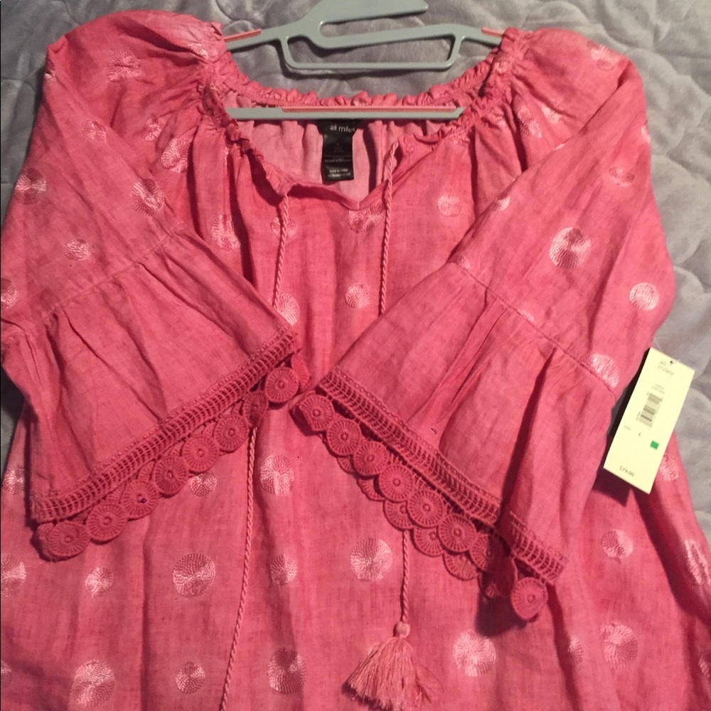 Ali Miles Top